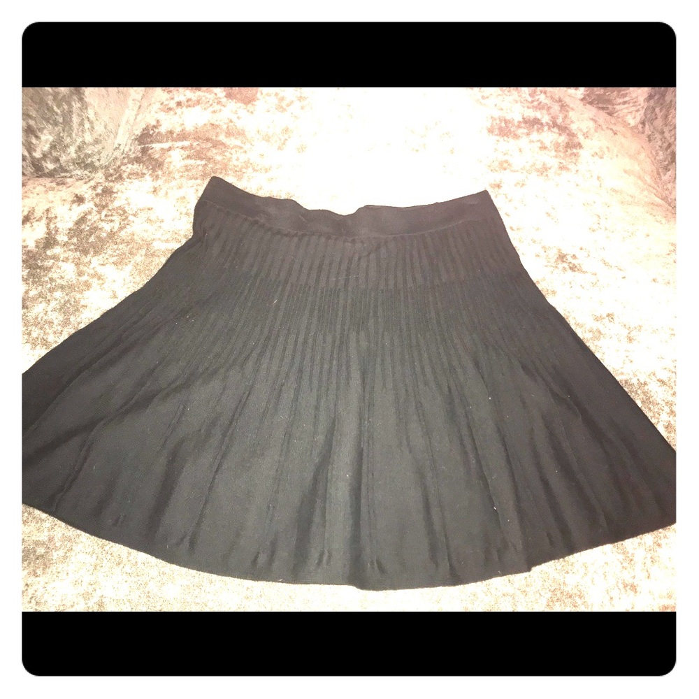 Cabi XL Ribbed Skirt